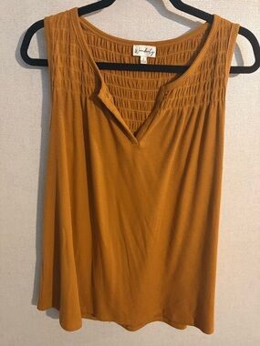 Wonderly Sleeveless V-Neck Tank Top